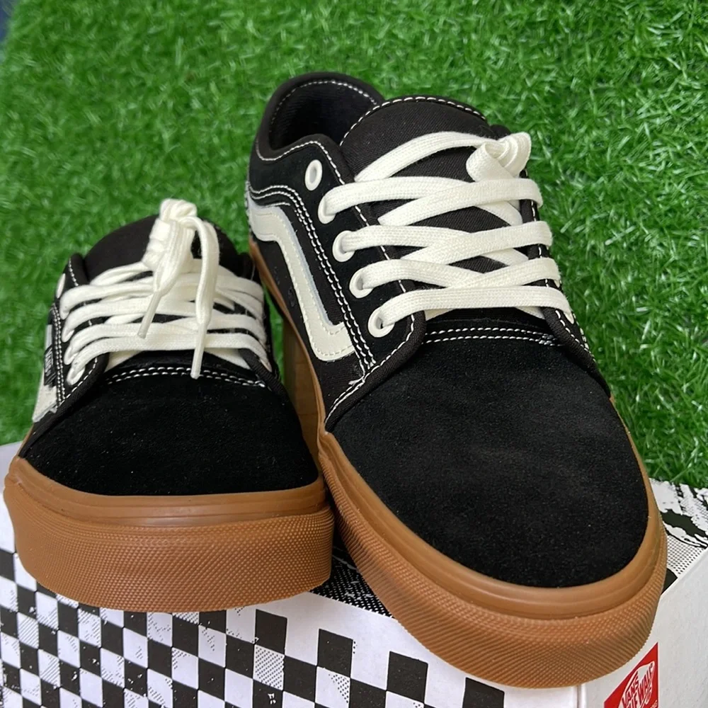 Vans Men’s Chukka Low Sid Black/Gum VN0A5KQZB9M Skate Sneakers